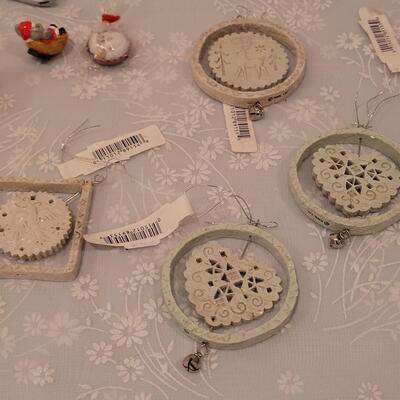 Lot 214: Christmas Ornament lot 