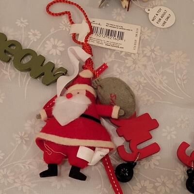Lot 215: Cat Christmas Ornaments 
