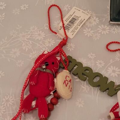 Lot 215: Cat Christmas Ornaments 