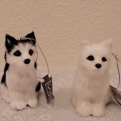 Lot 221: (2) Christmas Ornaments 