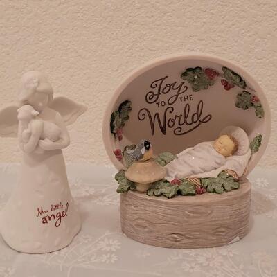 Lot 222: Hallmark light Up Joy to the World and Angel with Lamb