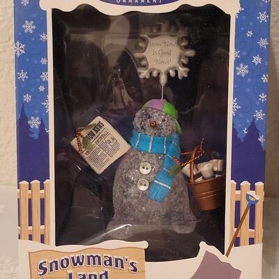Lot 226: Christmas Picture Frame, Snowman and Small Wood Tree Block 