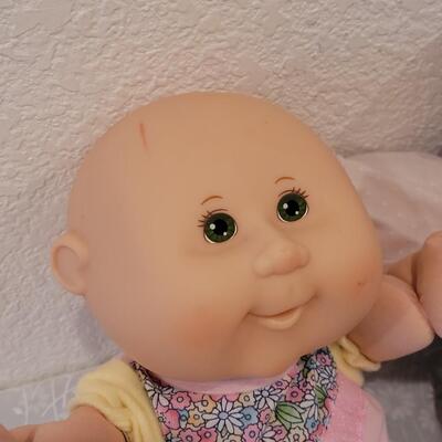 Lot 267: Cabbage Patch Dolls