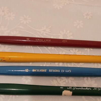 Lot 282: Paint Brush Lot