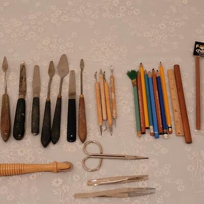 Lot 284: Art Materials Lot