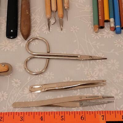 Lot 284: Art Materials Lot