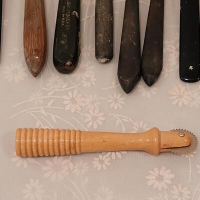 Lot 284: Art Materials Lot