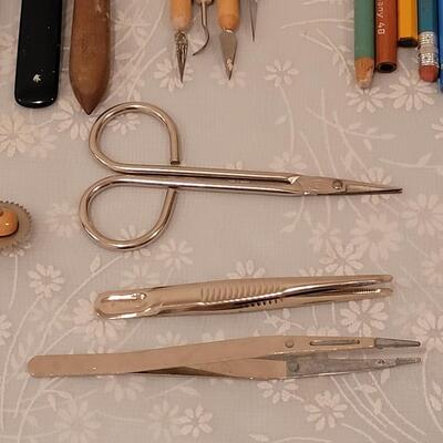 Lot 284: Art Materials Lot