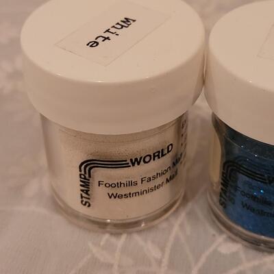 Lot 287: Embossing Powder 