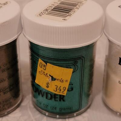 Lot 287: Embossing Powder 