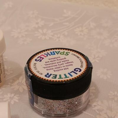 Lot 289: Glitter Lot