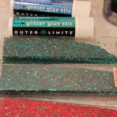 Lot 289: Glitter Lot