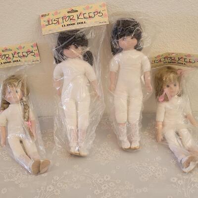 Lot 293: Just for Keeps Doll Lot