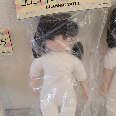 Lot 293: Just for Keeps Doll Lot