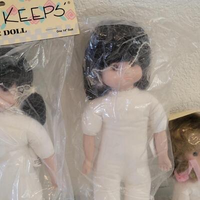 Lot 293: Just for Keeps Doll Lot