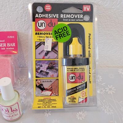 Lot 305: Stamp Pad, Hand Cleaner and Adhesive Remover