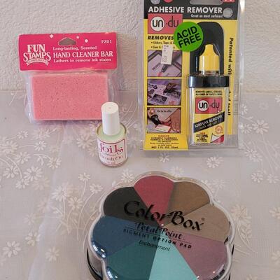 Lot 305: Stamp Pad, Hand Cleaner and Adhesive Remover
