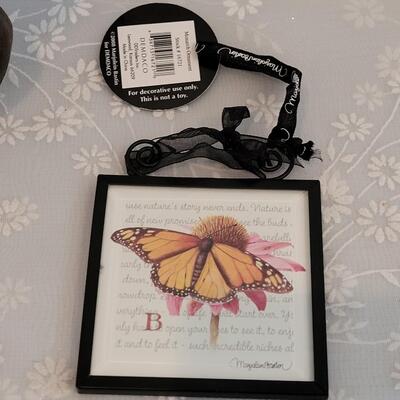 Lot 317: Butterfly Deco Lot