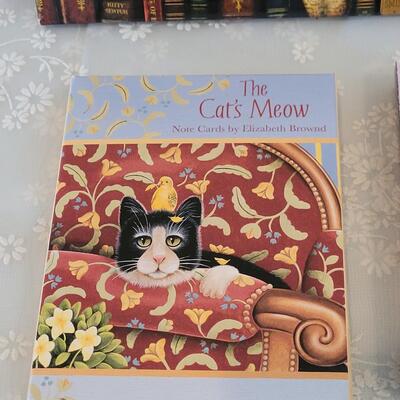 Lot 318: Notecard Sets