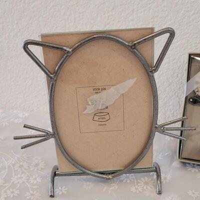 Lot 319: Cat Photo Frames, Book and Paperclips