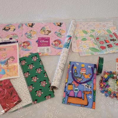 Lot 327: Wrapping Paper, Tissue Paper and Trimmings 