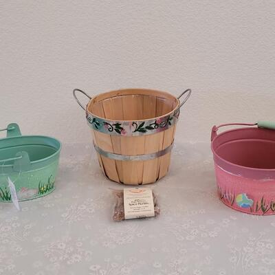 Lot 340: Spring Buckets and Peaches & Cream Stove Top Potpourri 