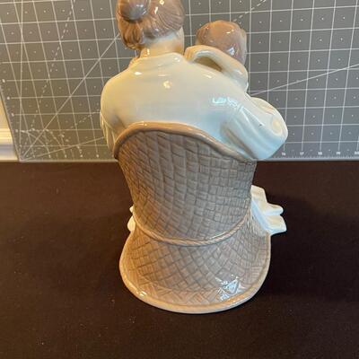 #24 Royal Copenhagen Mother & Child 