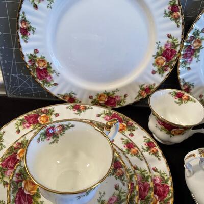 #45 Royal Albert Country Rose China Set