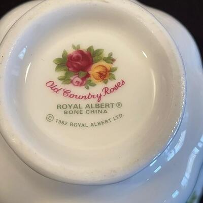 #45 Royal Albert Country Rose China Set