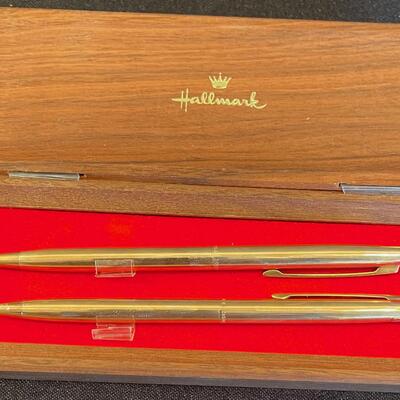 #47 14 K Pen & Pencil Set In Teak Box 