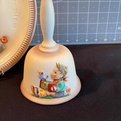 #61 Hummel Plate and Bell