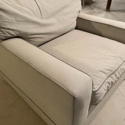 Lee industries comfy armchair 