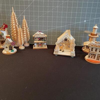 #112 Collection of "Ginger Cottages"