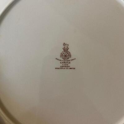 #119 Royal Doulton "CARLYLE" 6 pc. Service for 12