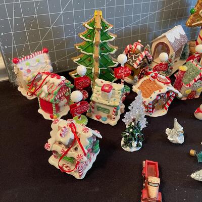 #140 Christmas Village Items MIXED Lot 