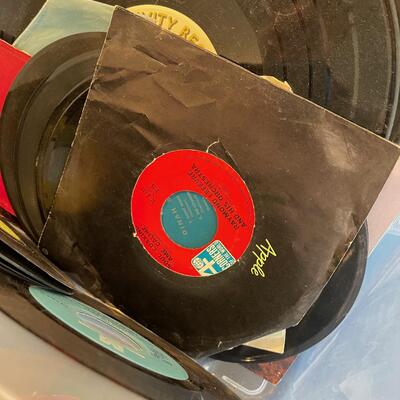 #147 Tub of Records: Children's, Classical, Rock 45's etc.