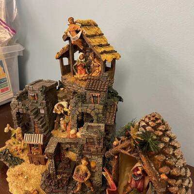 #163B Resin Nativities 