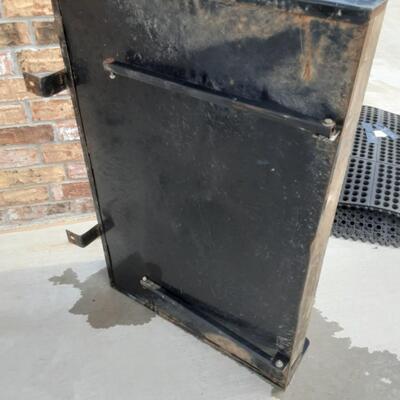 lot 312 - Vehicle Storage attachment