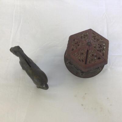 957-Antique Iron Banks