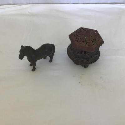 957-Antique Iron Banks