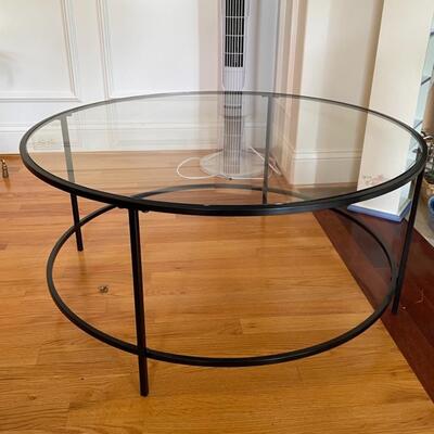 Round glass coffee table 