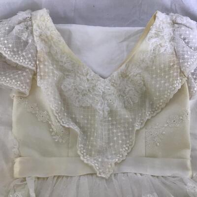 979-Antique Wedding Dress