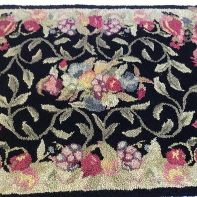 984-Hand Hooked Rug
