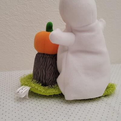 Lot 10: New RETIRED Hallmark Ghostly Singing Duo - WORKS