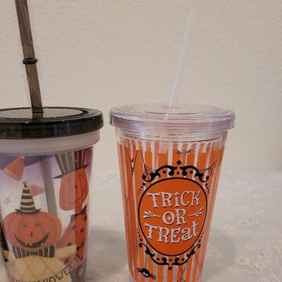 Lot 14: Halloween Cold and Hot Cups 