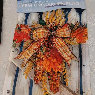 Lot 15: Garden Flags
