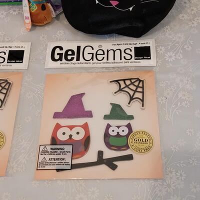 Lot 16: Window Gels, Light Up Treat Bucket, Make Up Kit and Itty-bitty Scooby