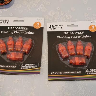 Lot 22: Non-Food Treats for Trick or Treating 
