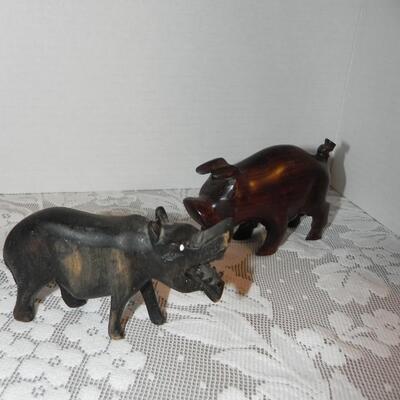 SOLID WOODEN ANIMALS AND FRAMED ART:"EASY KEEPERS" BY JOCELYN LILLPOP