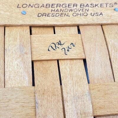 LONGABERGER 2002 â€œMOMâ€™S MEMORIESâ€ MOTHERâ€™S DAY PHOTO BASKET W/ DIVIDER AND ENVELOPE SET